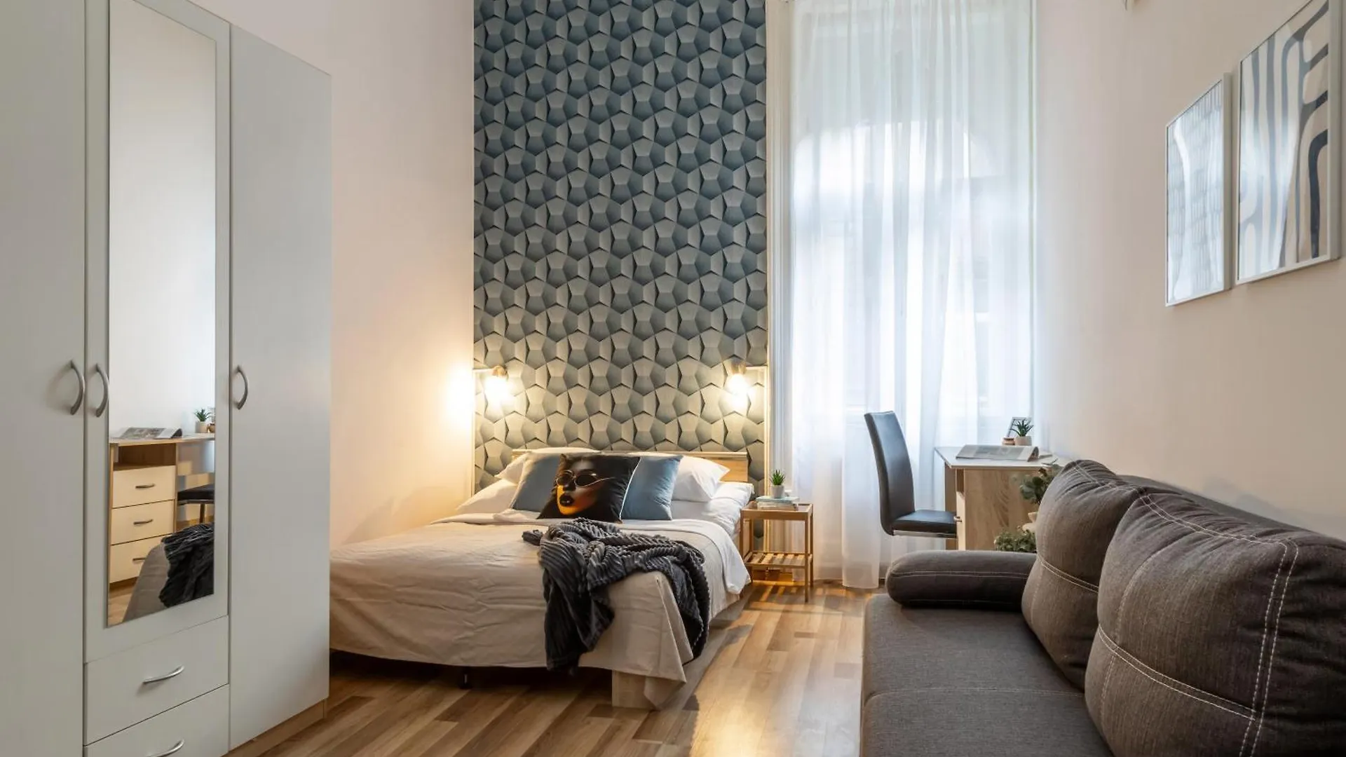 Urban Lights Apartment In Downtown Budapest 0*,  Magyarország
