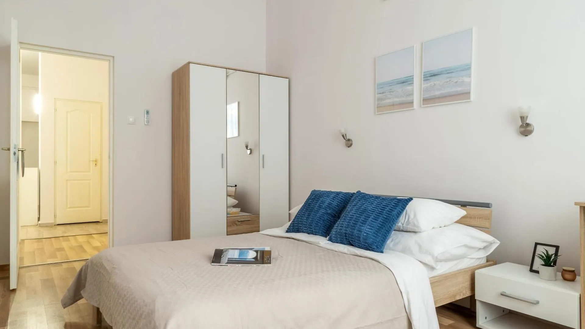 Urban Lights Apartment In Downtown Budapest 0*,