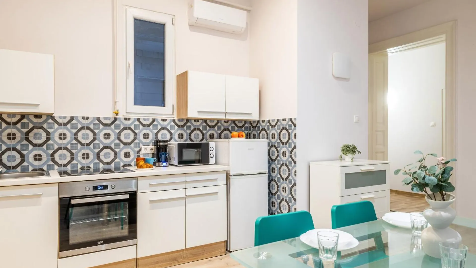 Urban Lights Apartment In Downtown Budapest